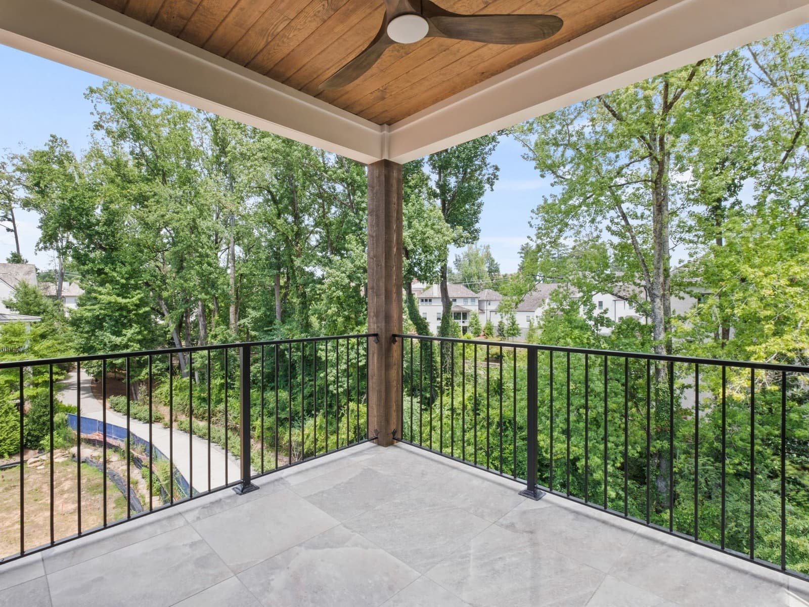 Alcovy Terrace - Image 5