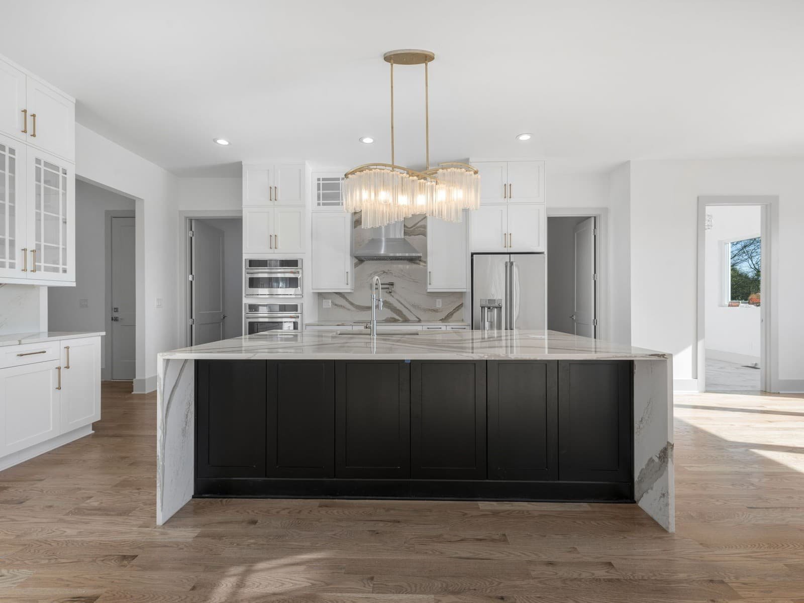 Vining Modern Living - Image 2