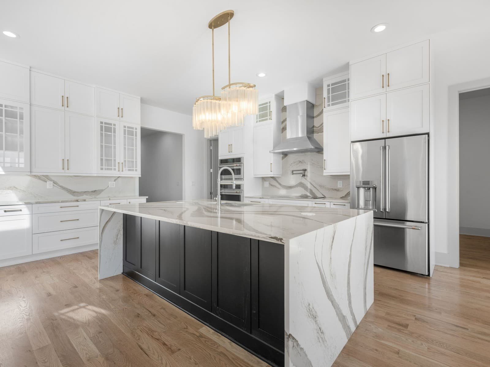 Vining Modern Living - Image 3